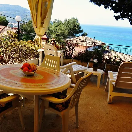 Apartment Laura Sea View Santa Maria di Castellabate